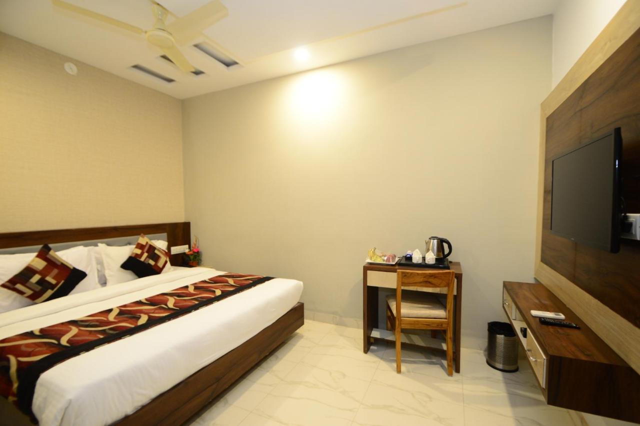 Hopp Inn Udaipur Exterior foto