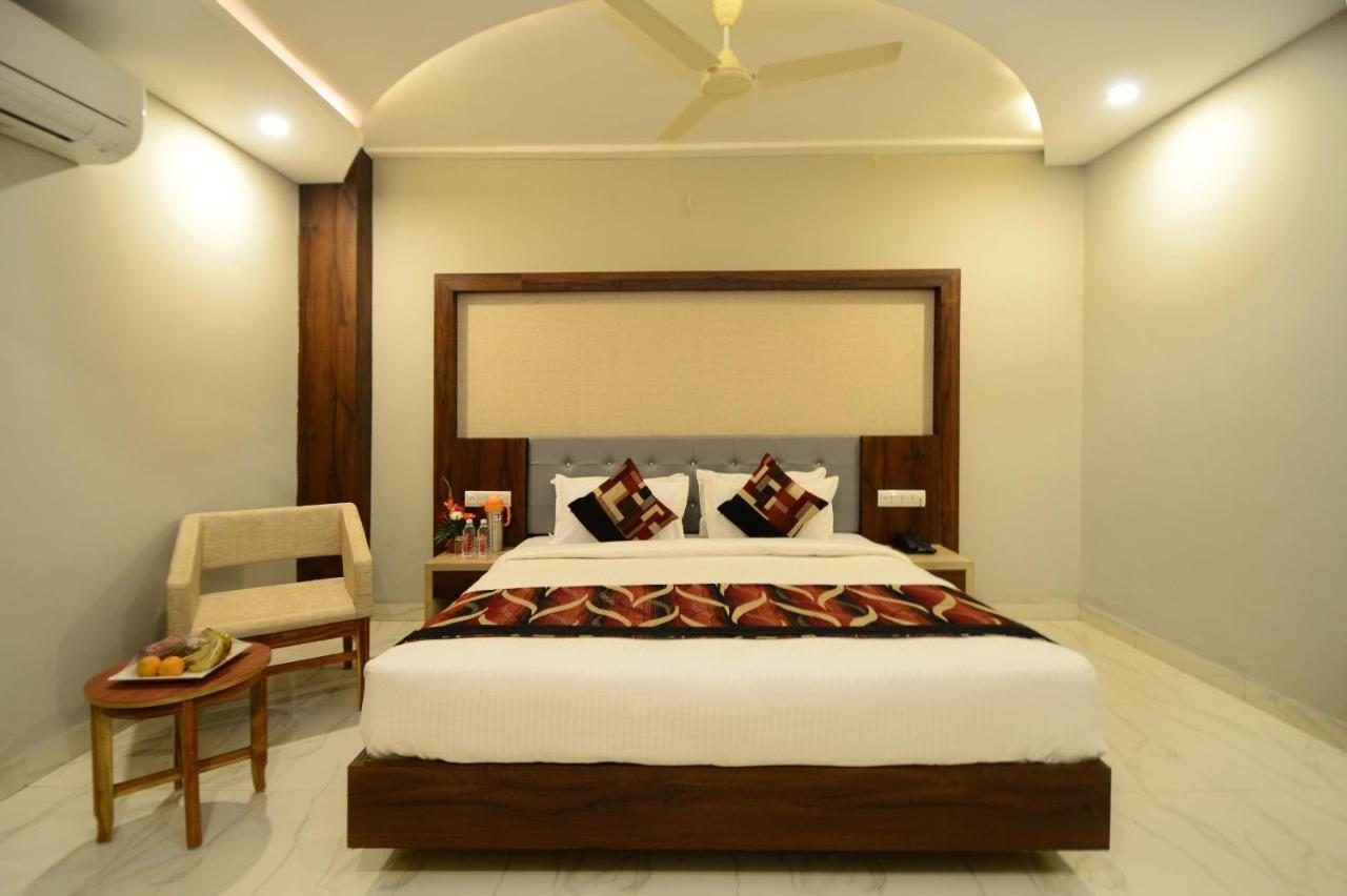 Hopp Inn Udaipur Exterior foto